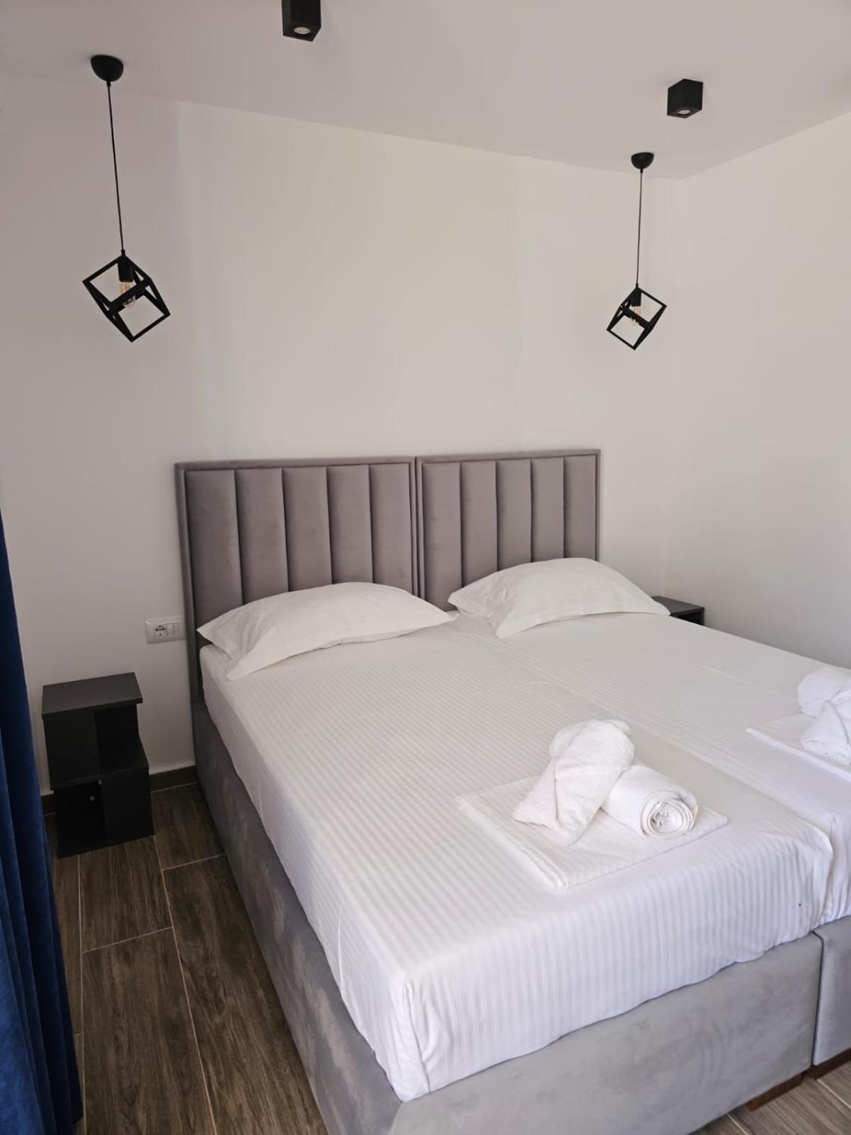 Ardit Seaside Rooms Saranda Extérieur photo