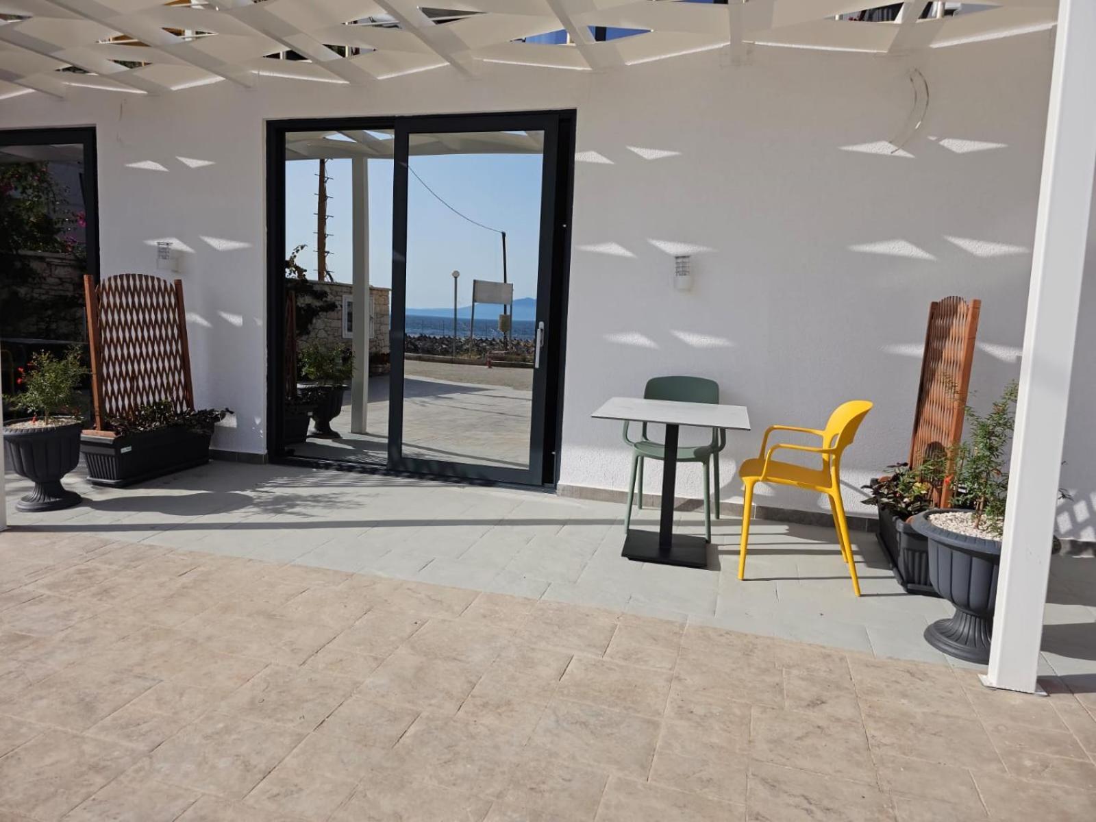 Ardit Seaside Rooms Saranda Extérieur photo